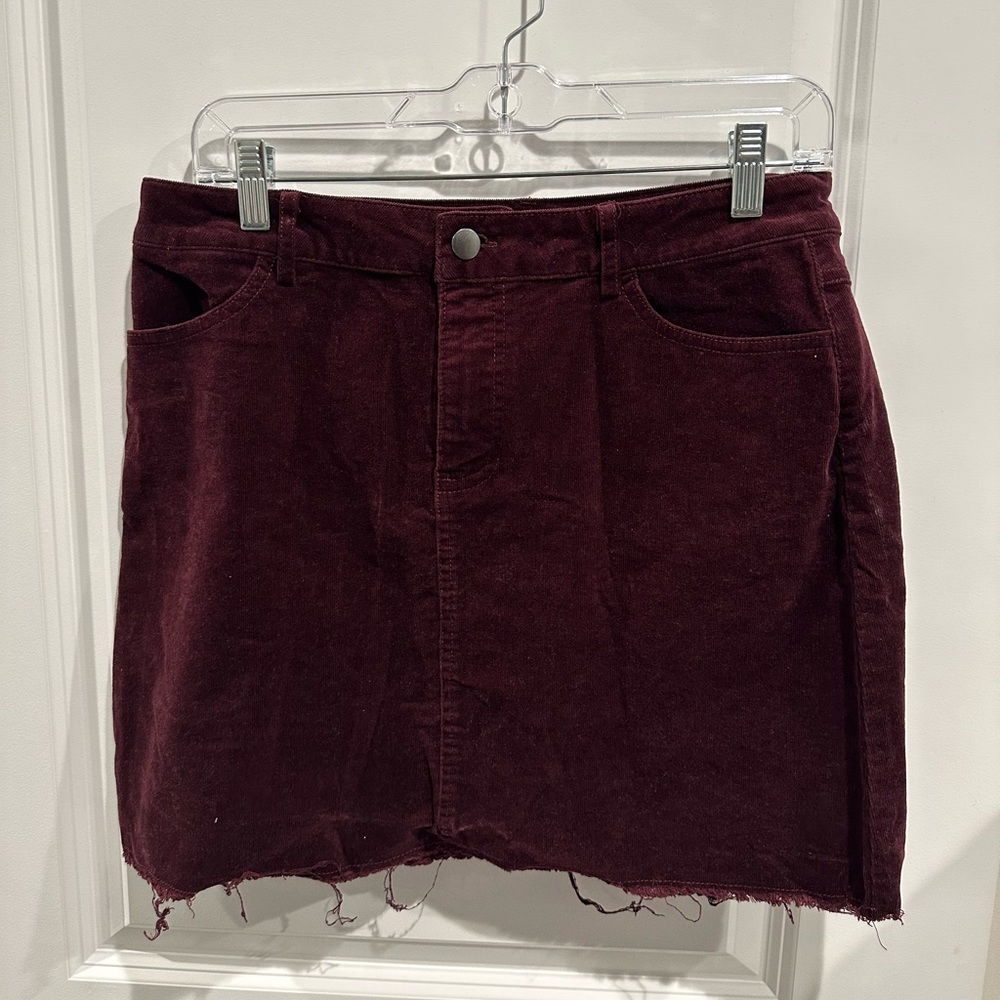 Forever 21 Corduroy Red Burgundy Distressed Mini Skirt with Pockets Large